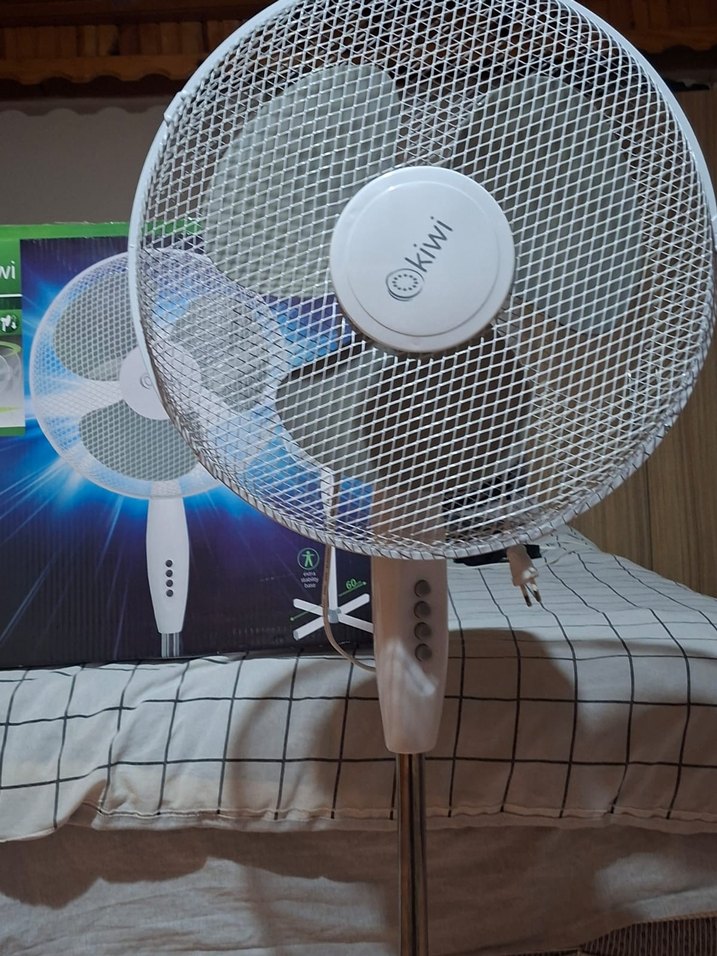 Beyaz Kiwi Ayaklı Vantilatör - Görsel 2