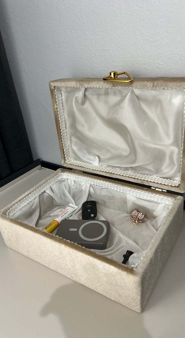 Bej Kadife Makyaj Organizer Kutusu - Görsel 2