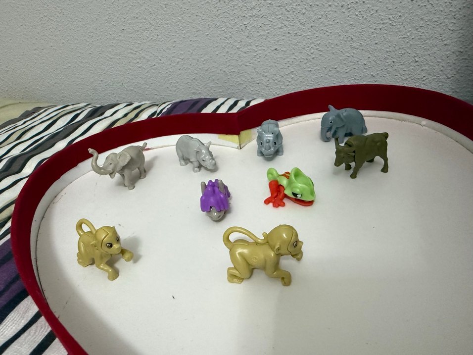 Çeşitli Renkli Hayvan Figürleri - Görsel 2