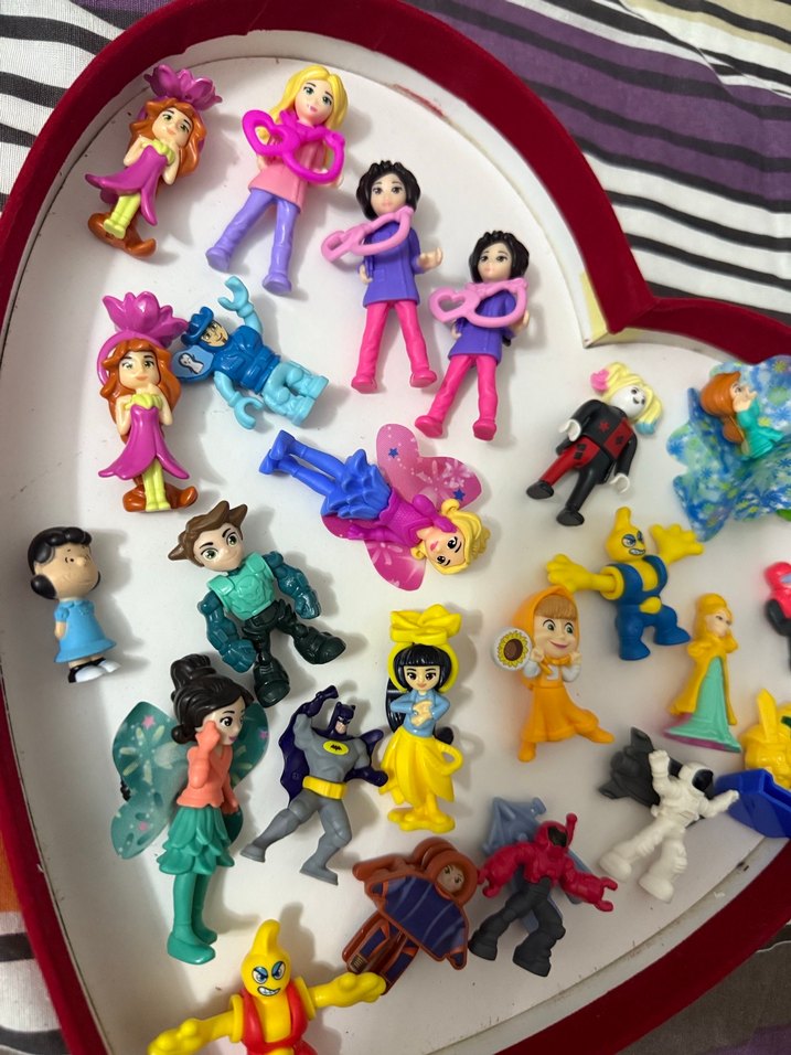 Renkli Mini Aksiyon Figürleri Seti - Görsel 2