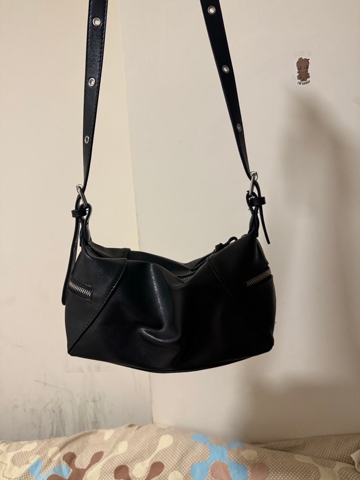 Siyah Deri Gotik Kadın Çantası - Görsel 2