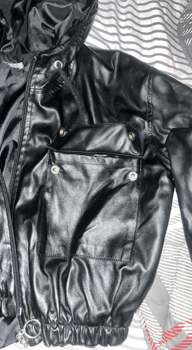 Kadın Siyah Deri Kemerli Kapüşonlu Ceket - Görsel 2