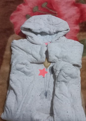 Kapüşonlu Gri Kız Bebek Şişme tulumu 6 9 ay gayet iyi durumda - Görsel 4