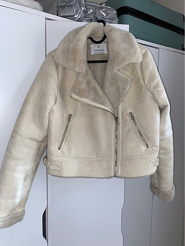 Stradivarius Mont