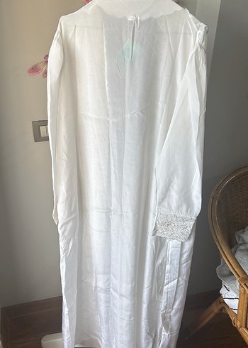 Uzun Beyaz Nakışlı Bohem Kadın Sabahlık - Görsel 2