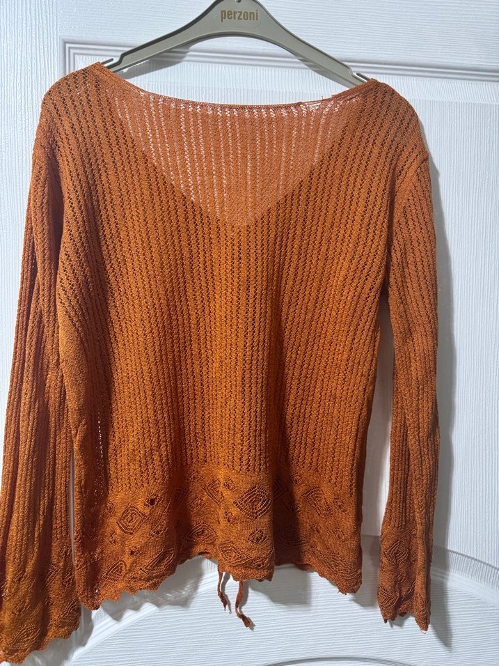 V yaka uzun kollu kahverengi örgü kazak - Görsel 2
