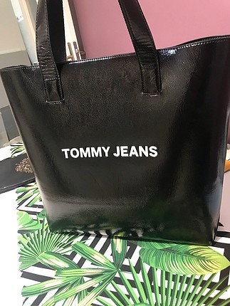 Tommy Yeni sezon çanta