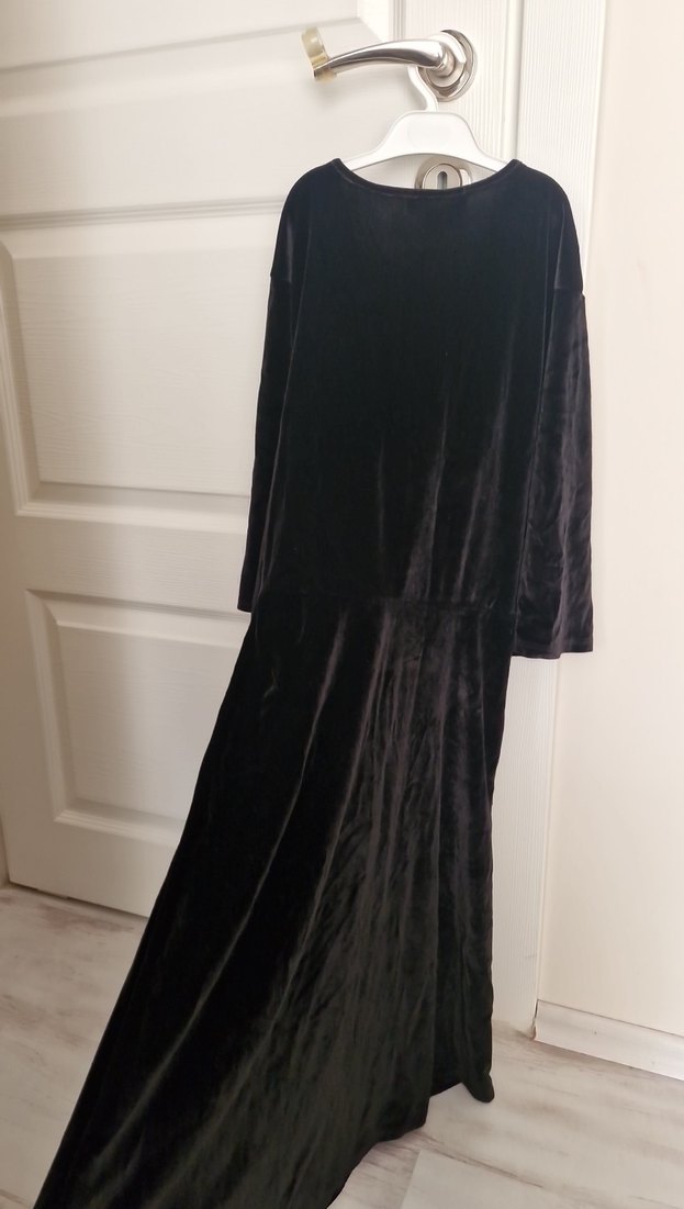 Uzun Siyah Gotik Kadın gece elbisesi - Görsel 3