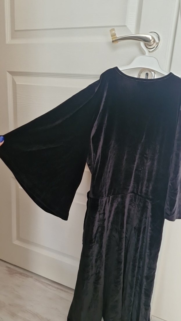 Uzun Siyah Gotik Kadın gece elbisesi - Görsel 4