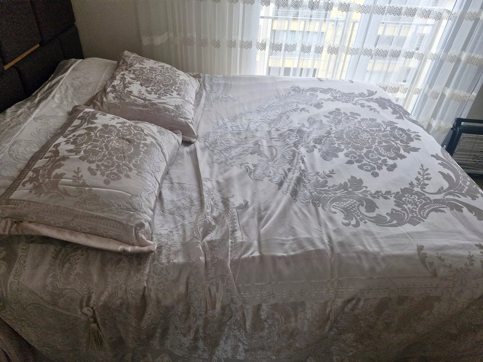 Gri Nakışlı Yatak Örtüsü - Görsel 5