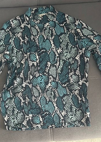 Mavi Yılan Desenli Balıkçı Yaka Bluz - Görsel 2