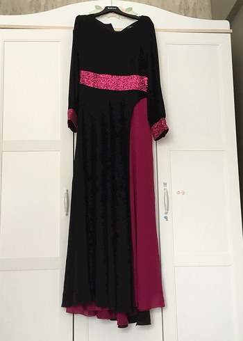 Pembe Detaylı Siyah Uzun Gotik Elbise - Görsel 5