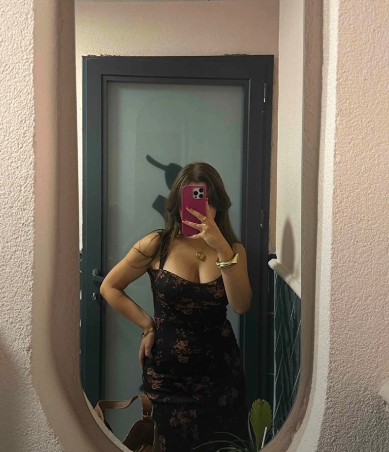 Çiçek Desenli Midi Askılı Elbise - Görsel 3