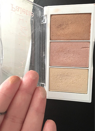 Gratis/Bee Beauty Aydınlatıcı paleti(highlighter)