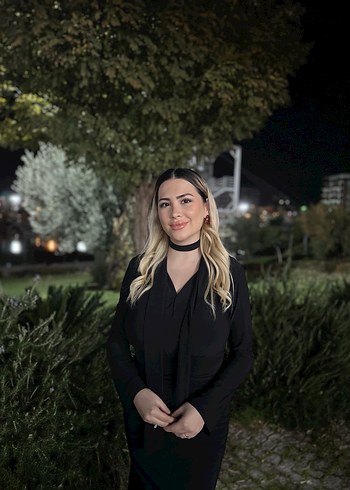 Uzun Siyah V Yaka Drapeli Kadın Elbise - Görsel 3