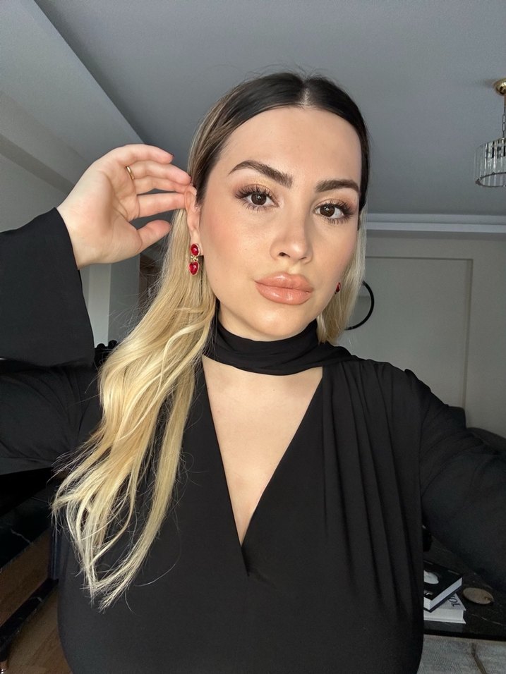 Uzun Siyah V Yaka Drapeli Kadın Elbise - Görsel 2