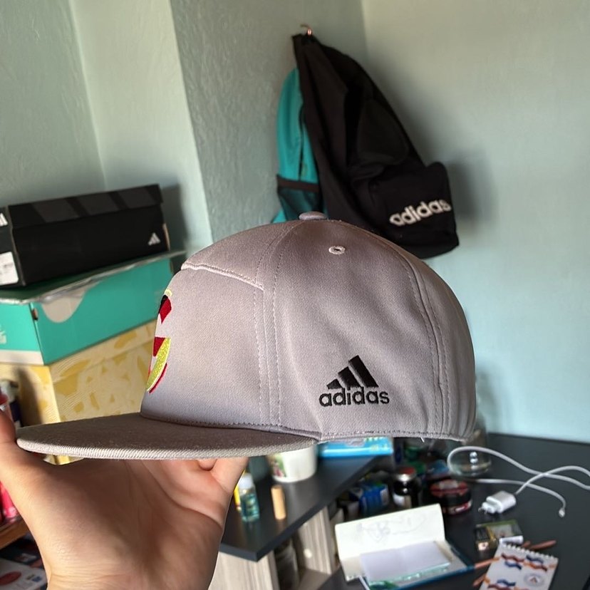 Gri Adidas Erkek Şapka - Görsel 2