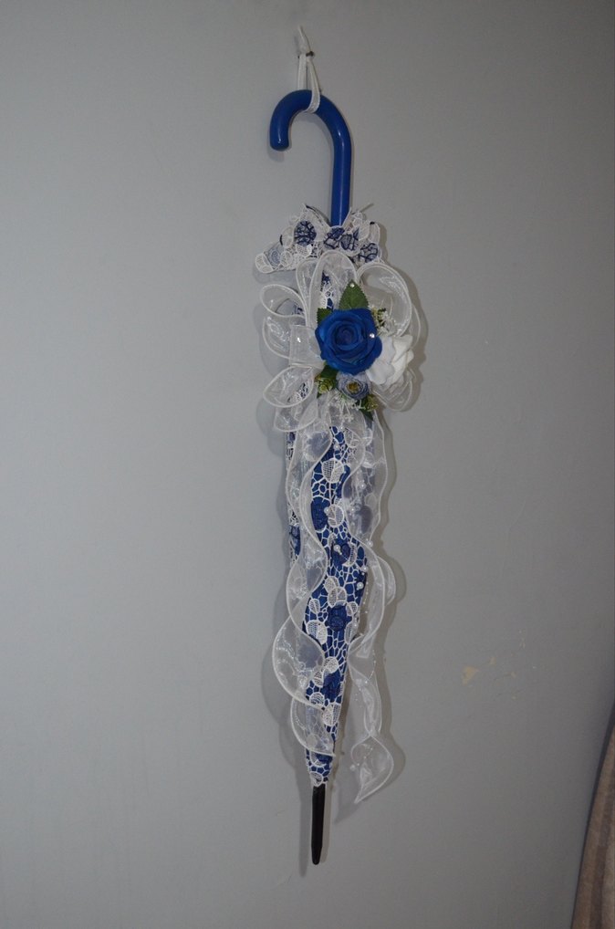 Dantel Kaplı Dekoratif Şemsiye  Mavi Beyaz Güllü Süs - Görsel 2