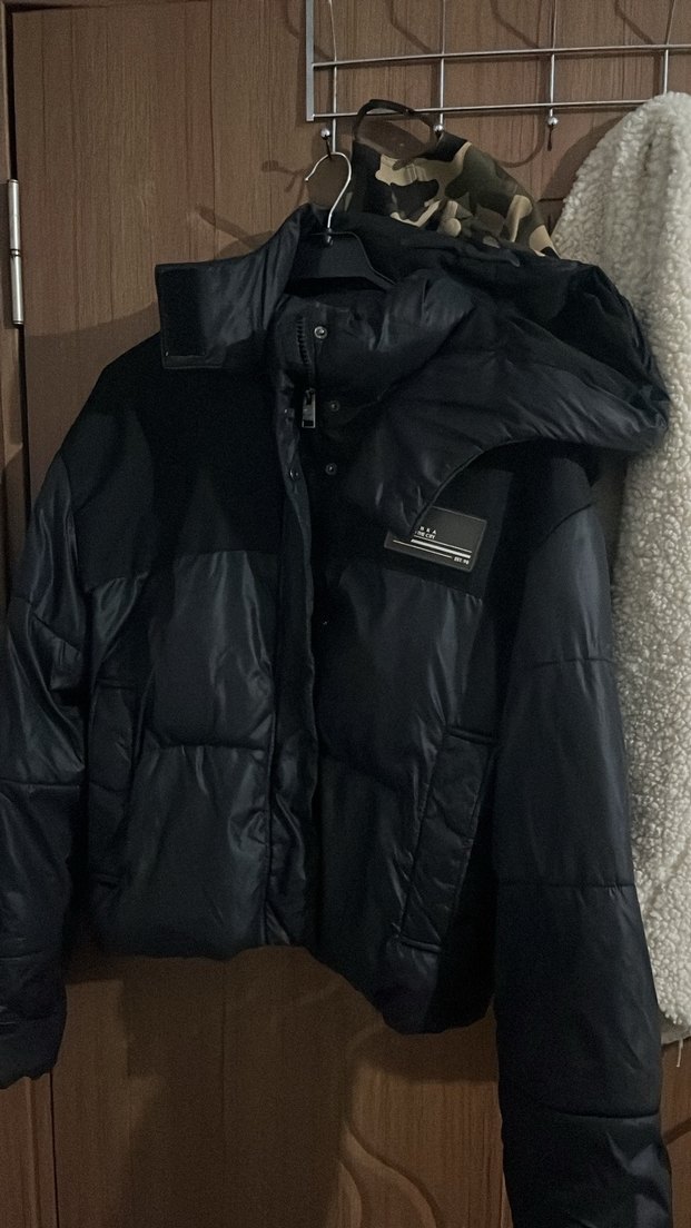 Siyah Kürklü Kadın Kışlık Mont - Görsel 2