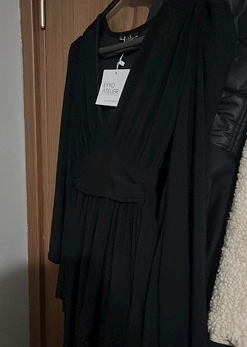 Siyah V Yaka Uzun Kollu Midi Elbise - Görsel 4