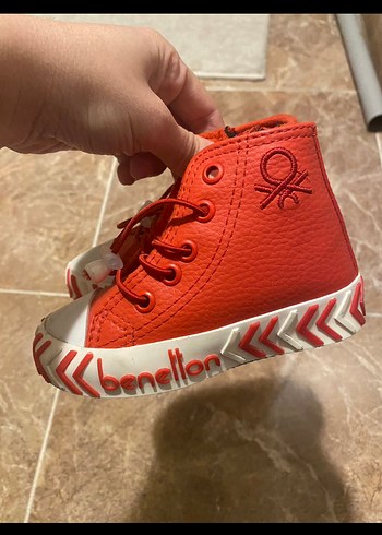 Benetton marka kırmızı 23 numara bilekli spor ayakkabı - Görsel 3