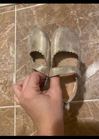 Hm marka 23 numada kız çocuk gold renk babet - Görsel 3