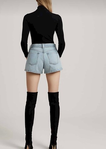 Kadın Siyah Pul Detaylı Mini Denim Şort beden var - Görsel 2