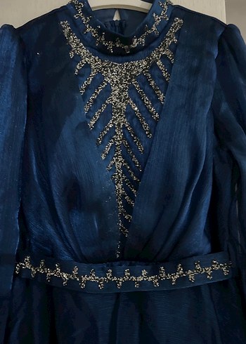 Nakış İşlemeli Lacivert Uzun Abiye Elbise - Görsel 2