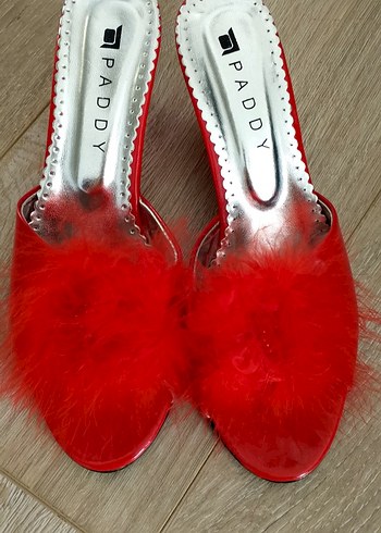 Kırmızı Toka Detaylı Kadın Dolgu Topuklu Stiletto - Görsel 3