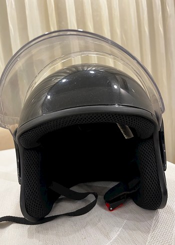 Siyah Minimalist Motosiklet Kaskı - Görsel 6