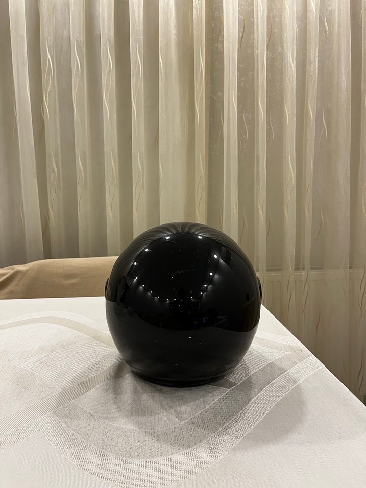 Siyah Minimalist Motosiklet Kaskı - Görsel 5