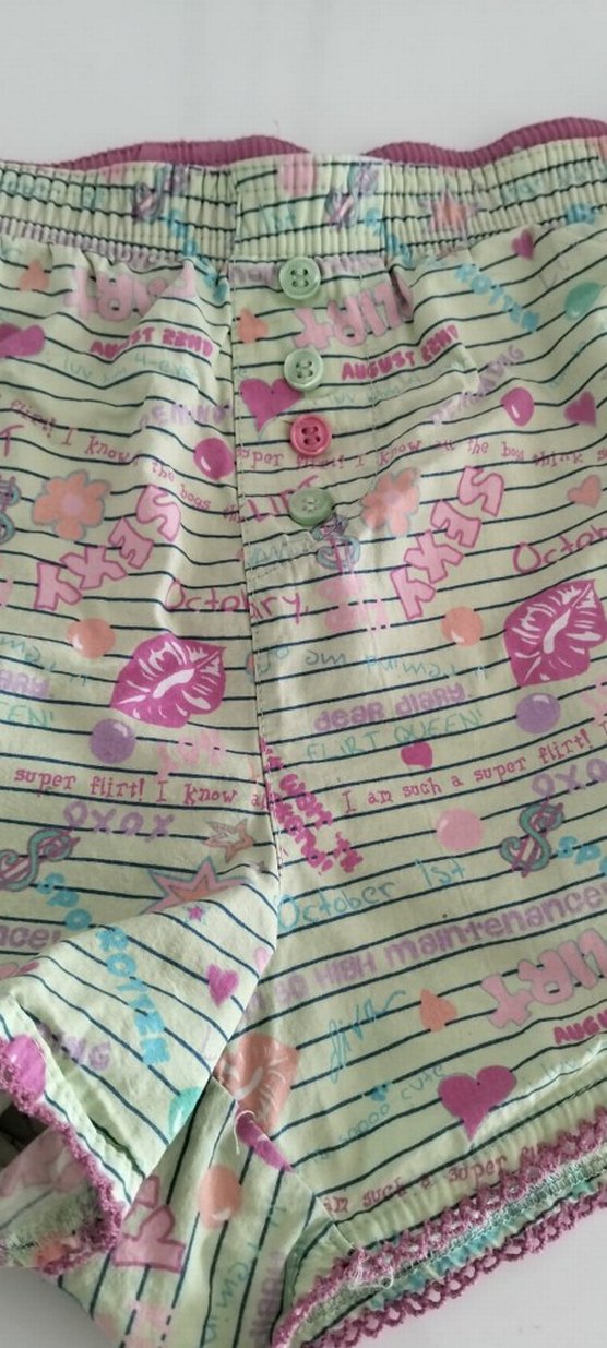 Renkli Dekoratif Düğmeli Kadın %100 Pamuk Mini Şort - Görsel 4