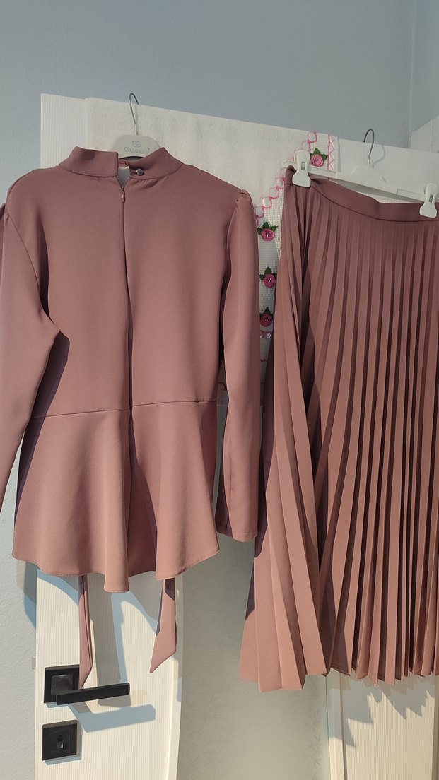 Piliseli Uzun Kollu Kadın Takım - Görsel 2