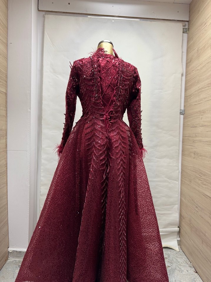 Bordo Parlak Uzun Kollu Kadın Abiye - Görsel 2