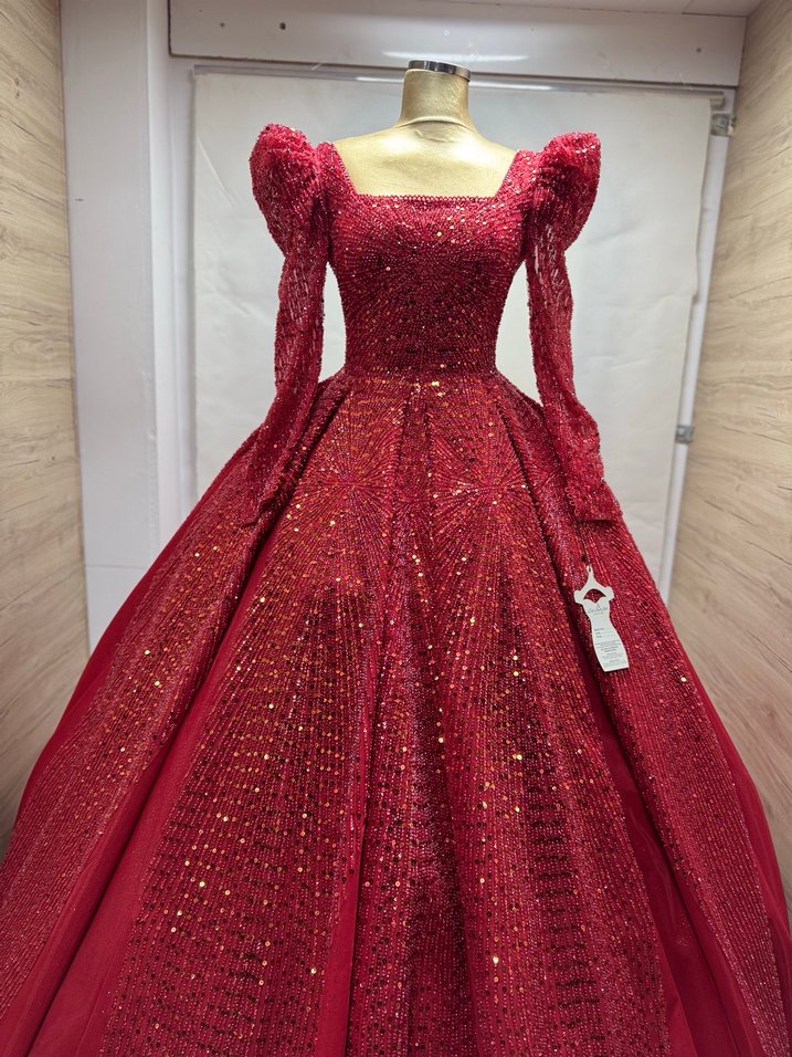 Bordo Uzun Kollu İşlemeli Nişan Elbisesi - Görsel 4