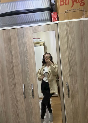 Gri Kapüşonlu Kadın Yağmurluk - Görsel 2