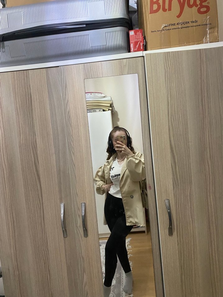 Gri Kapüşonlu Kadın Yağmurluk - Görsel 2