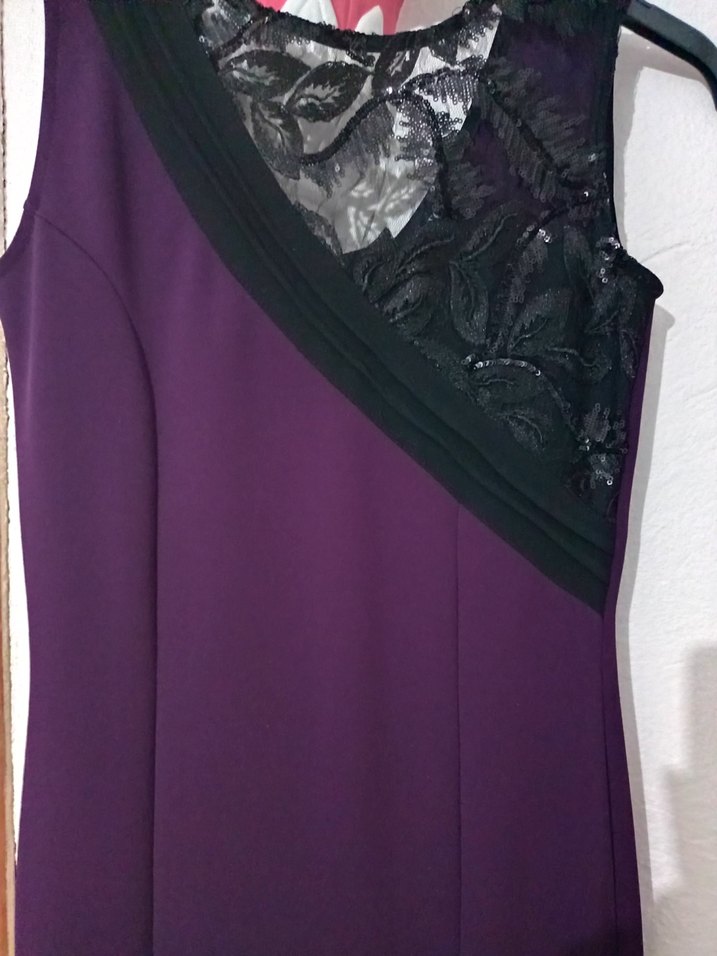 Siyah Detaylı Mor Uzun V Yaka Elbise - Görsel 3