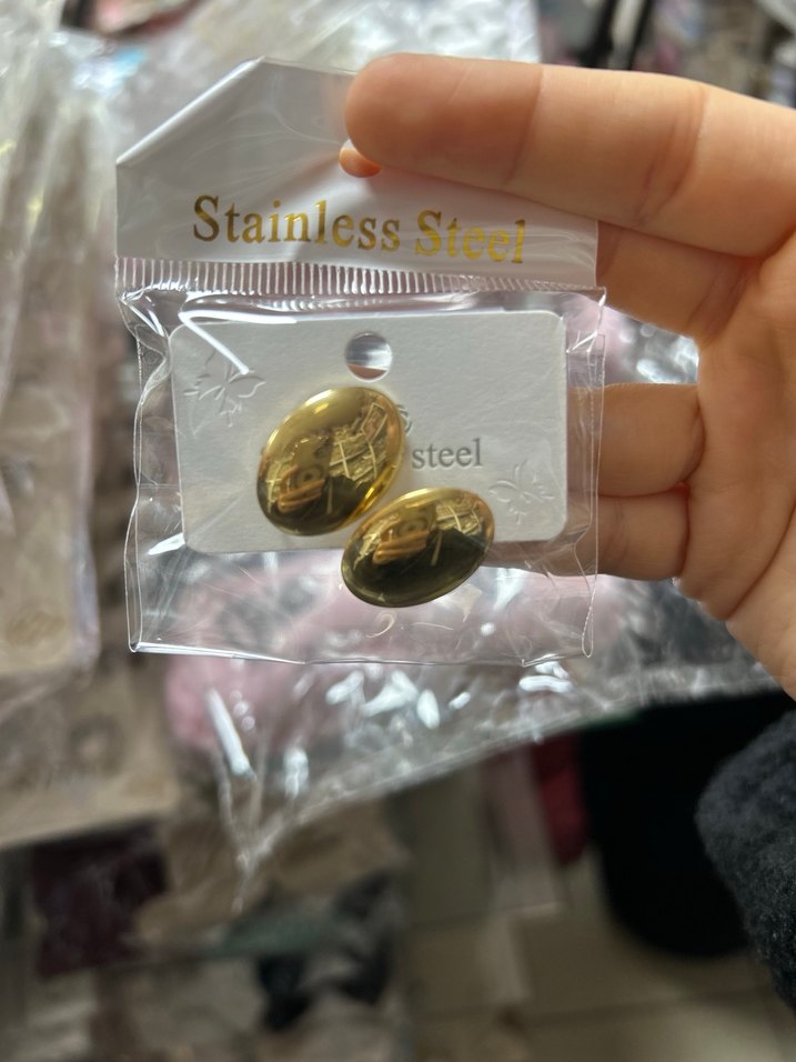 Altın Renkli Çelik Küpe - Görsel 2