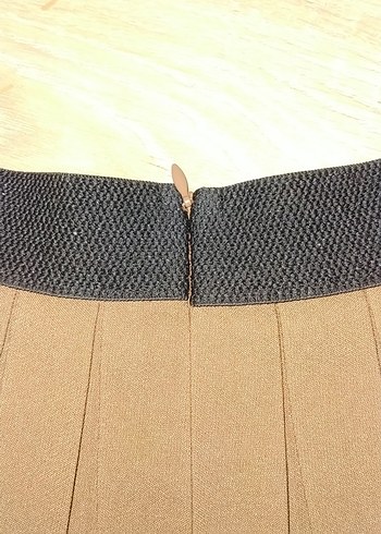 Bej Pilili Mini Etek - Görsel 2