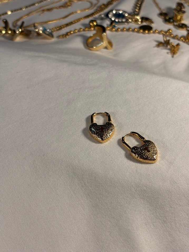 Çelik Kilit Küpe - Görsel 3