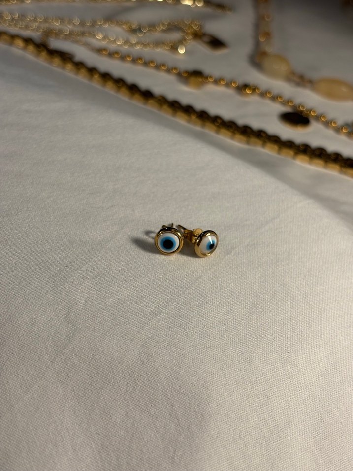 Altın Renkli Mini Nazar Boncuğu Küpe - Görsel 2