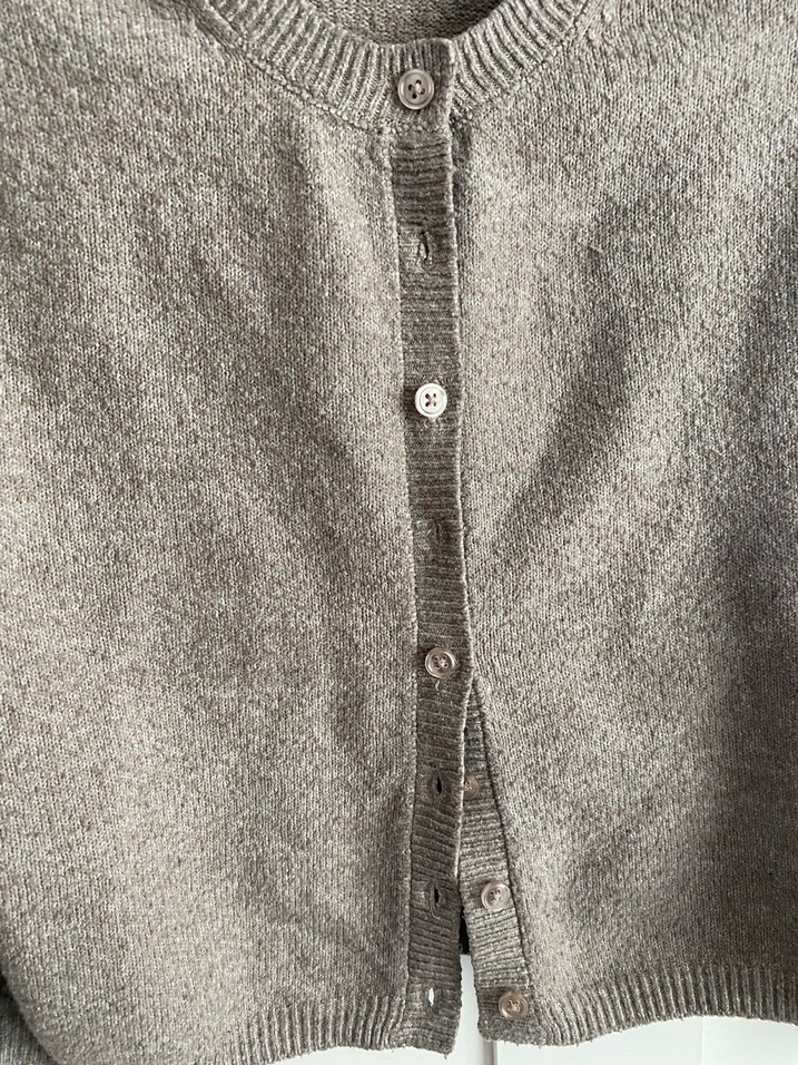 Düğmeli Bej Kadın Midi Hırka - Görsel 4