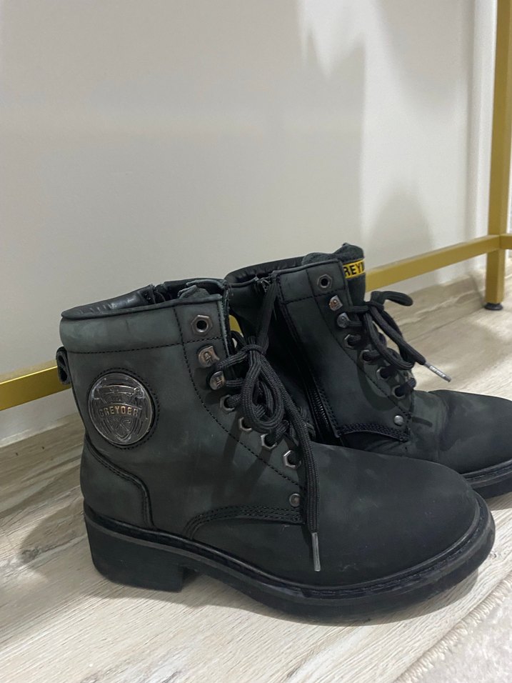 Siyah Greyder Kadın Bot - Görsel 2