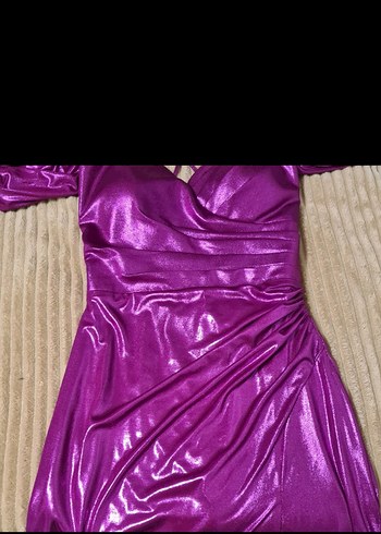 Parlak Fuşya sırtı çapraz gece elbisesi - Görsel 4