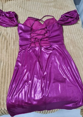 Parlak Fuşya sırtı çapraz gece elbisesi - Görsel 2