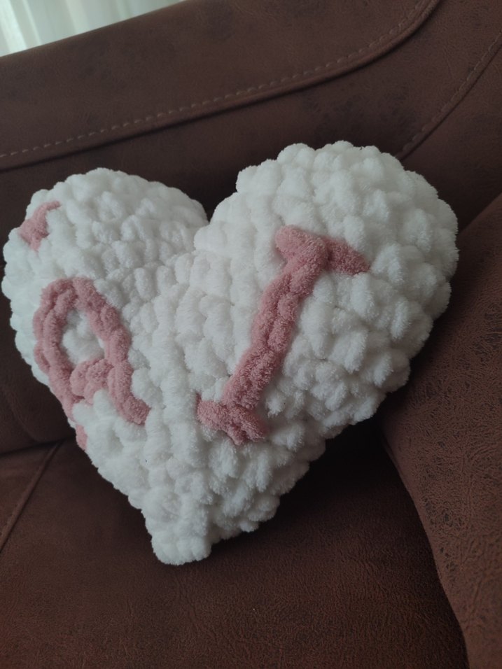 Alize Puffy Harf Yazılı Kalp Yastık - Görsel 2