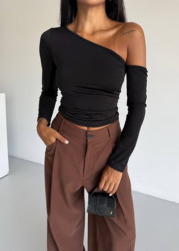 Tek Omuz Uzun Kollu Siyah Bluz - Görsel 3