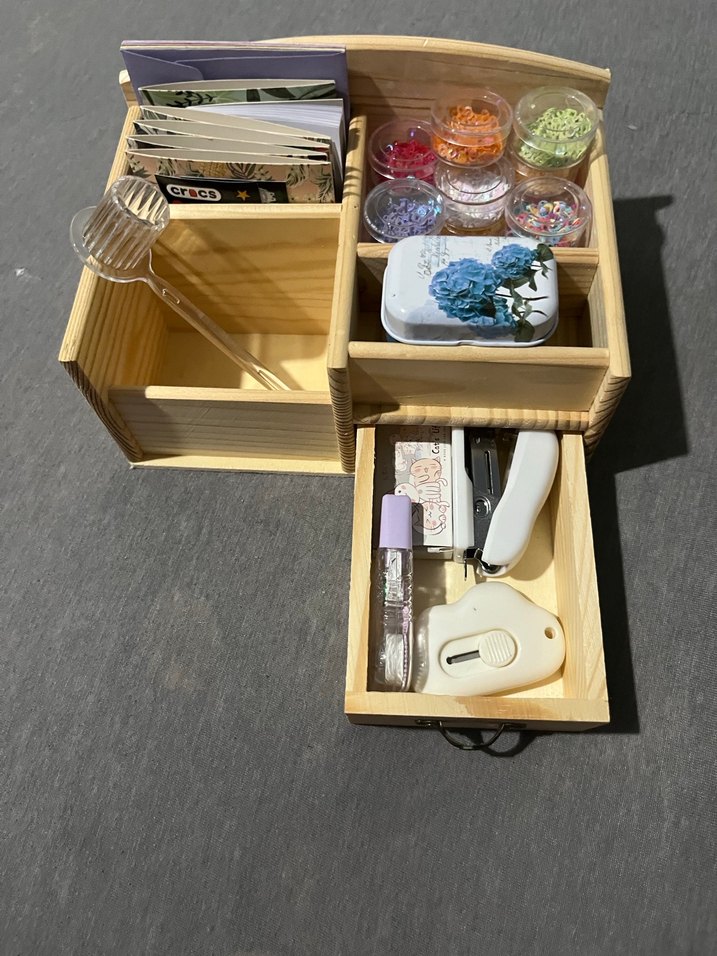 Bej Ahşap Makyaj ve Aksesuar Organizeri - Görsel 4