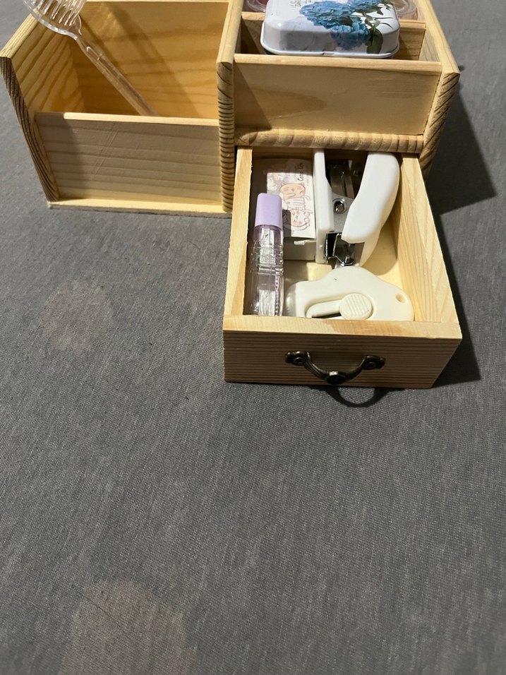 Bej Ahşap Makyaj ve Aksesuar Organizeri - Görsel 5